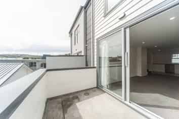 7/14 Rotoiti Street , Johnsonville