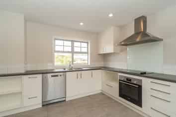 7/14 Rotoiti Street , Johnsonville