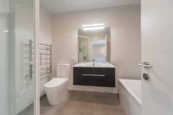 7/14 Rotoiti Street , Johnsonville