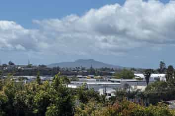 6A Julia Place, Totara Vale