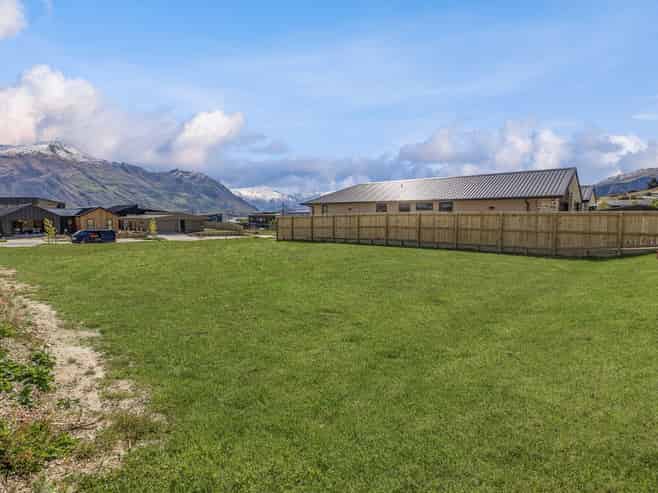 8 Whio Crescent, Wanaka