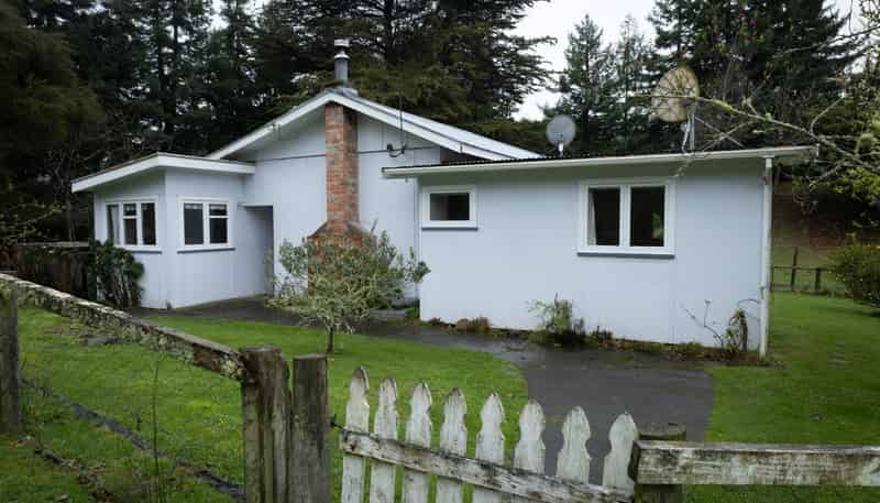 905b Longacre Road, Okoia