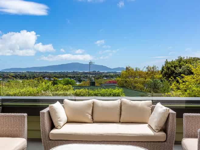 39b Kakariki Grove, Waikanae