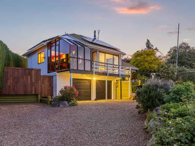 126 Marine Drive, Diamond Harbour