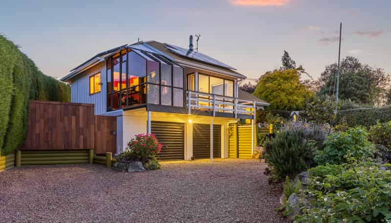 126 Marine Drive, Diamond Harbour