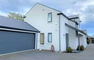 2/118 Bishop Street, Saint Albans