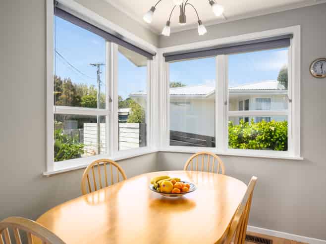 11 Pauline Way, Paparangi