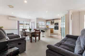 13 Tir Conaill Avenue, Flat Bush