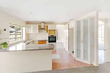 13 Tir Conaill Avenue, Flat Bush