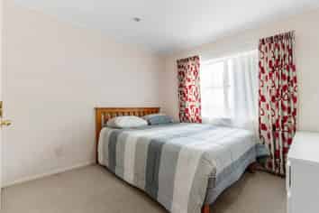 13 Tir Conaill Avenue, Flat Bush