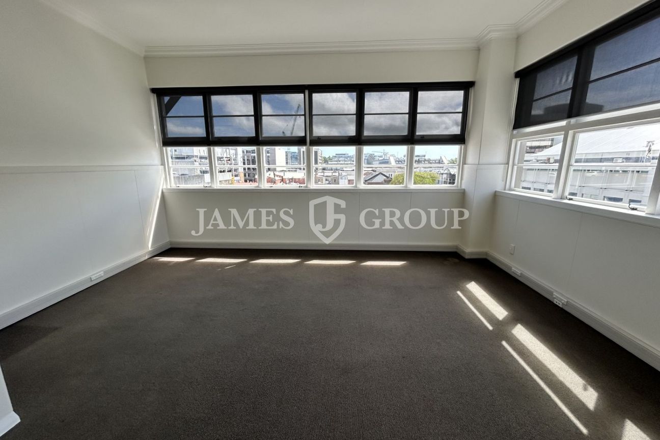 BRIGHT NEWMARKET OFFICE WITH TWO MEETING ROOMS - Ansicht 5