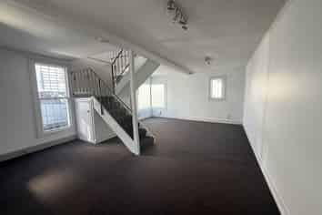 CHARACTER COTTAGE RETAIL IN PARNELL
