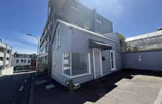 CHARACTER COTTAGE RETAIL IN PARNELL
