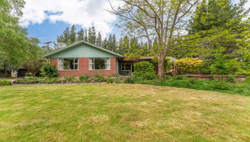 52 Levels Plain Road, Levels