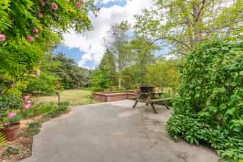 52 Levels Plain Road, Levels