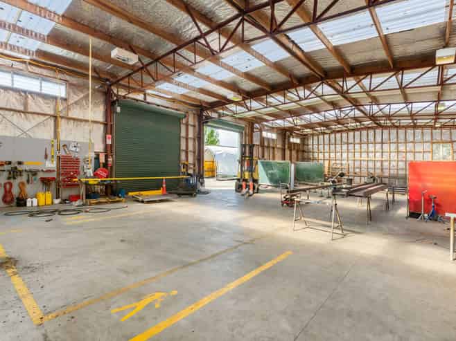 Versatile Site in Judea's Industrial Precinct