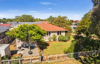 18 North Terrace, Darfield