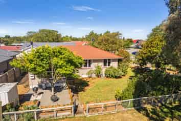 18 North Terrace, Darfield