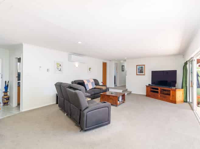 7 Snell Grove, Clouston Park