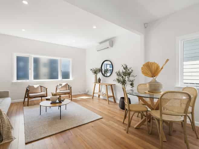 2/180 Lake Road, Northcote