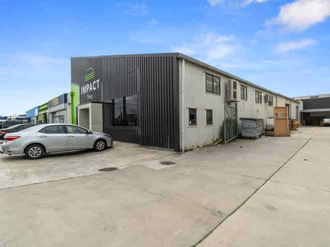 Hard to find - yet here it is!