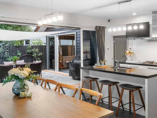 10 Lake Drive, Karaka