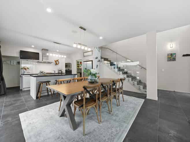 10 Lake Drive, Karaka