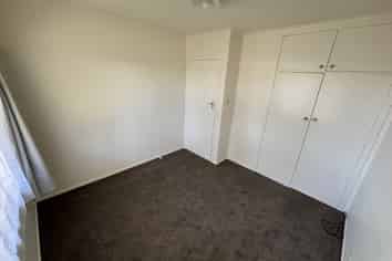 2/55 Pt England Road, Point England