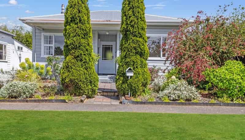 21 Portia Street, Stratford