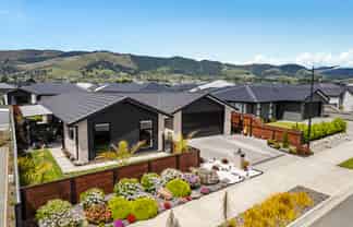 7 Cranford Road, Richmond