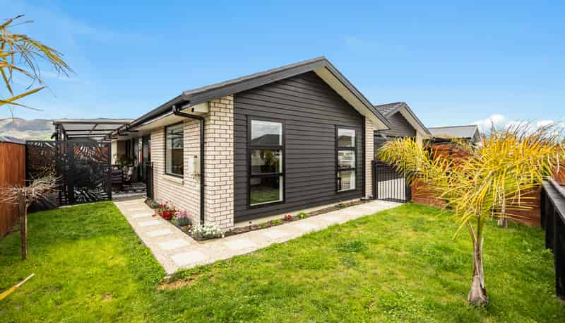 7 Cranford Road, Richmond