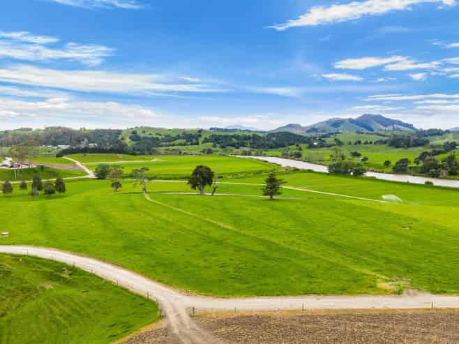 901 Pukehuia Road, Tangiteroria