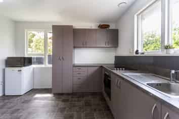 2/15a Marriotts Road , North New Brighton