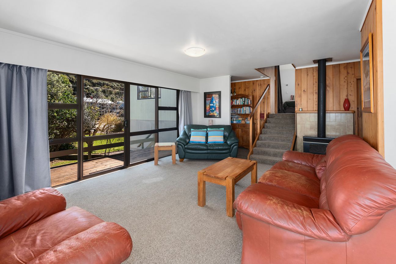 Endless Views, Effortless Coastal Living - Mehr