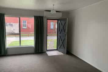 2/12 Brougham Street, Westport