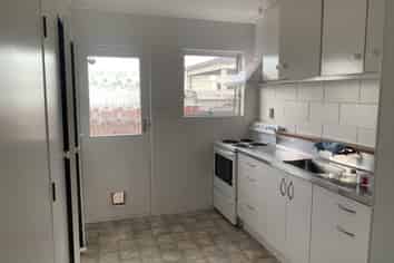 2/12 Brougham Street, Westport