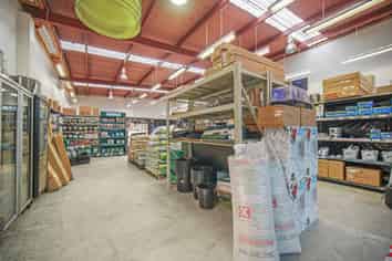 Versatile Road Frontage Warehouse