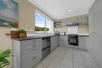 17 Marengo Parkway, Takanini