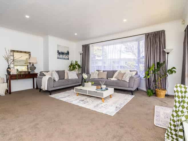 104 Fairs Road, Milson