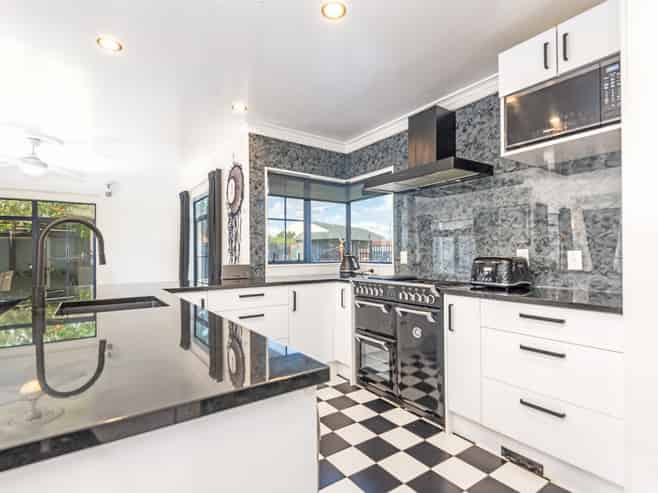 18 Rose Place, Awapuni