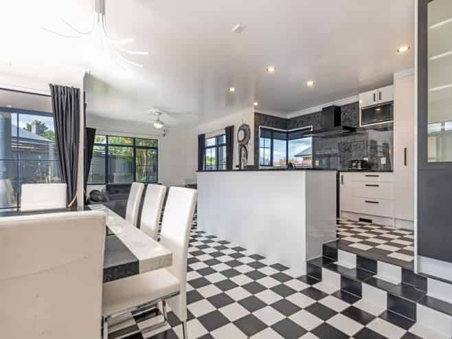 18 Rose Place, Awapuni