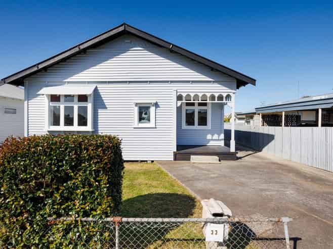 33 McGiffert Street, Palmerston North
