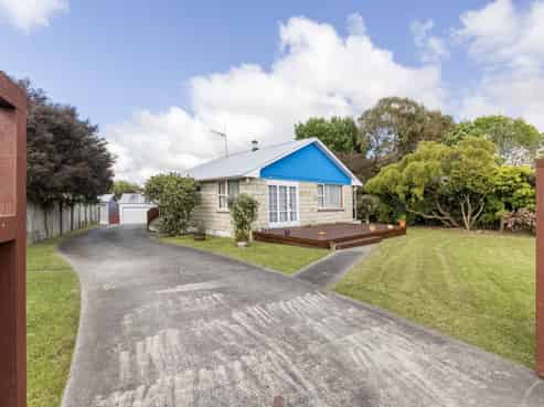 76 Dundas Road, Sanson