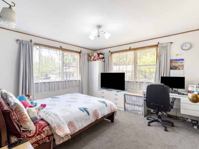 76 Dundas Road, Sanson