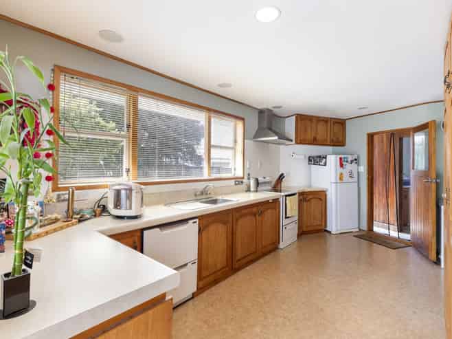 76 Dundas Road, Sanson