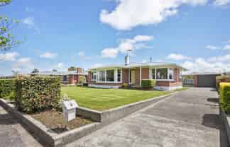 19 Henare Street, West End