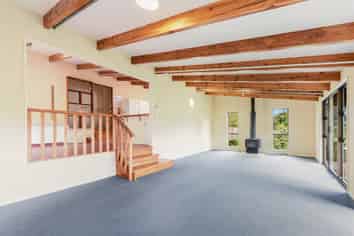 736 Wakapuaka Road, Hira