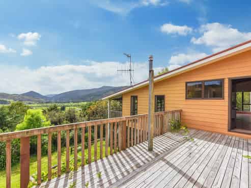 736 Wakapuaka Road, Hira