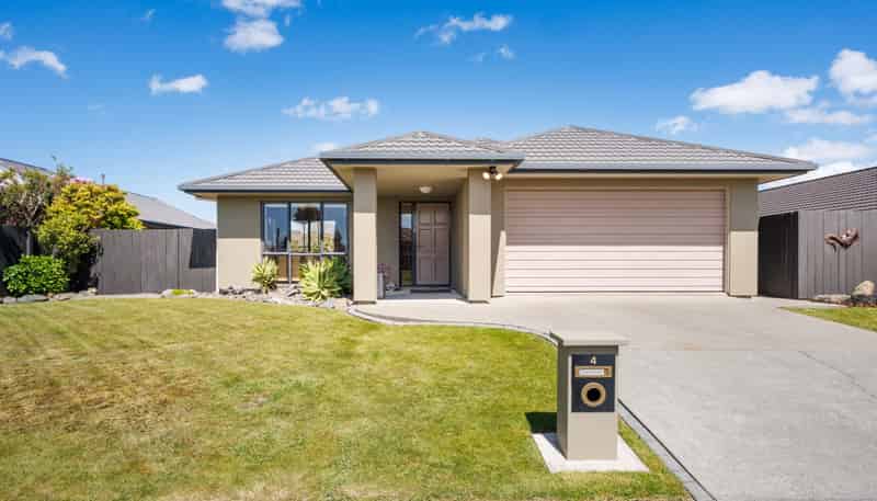 4 Meridian Grove, Kelvin Grove