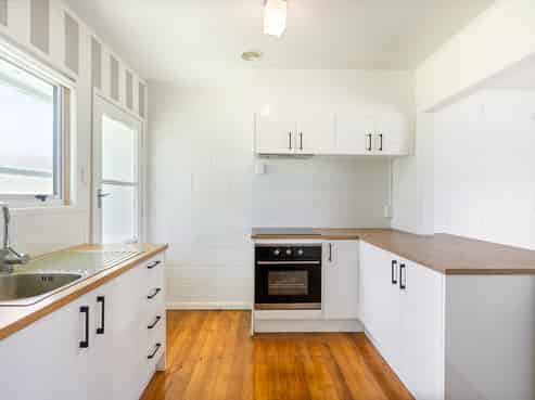 2/11 Matipo Place, Woodhill